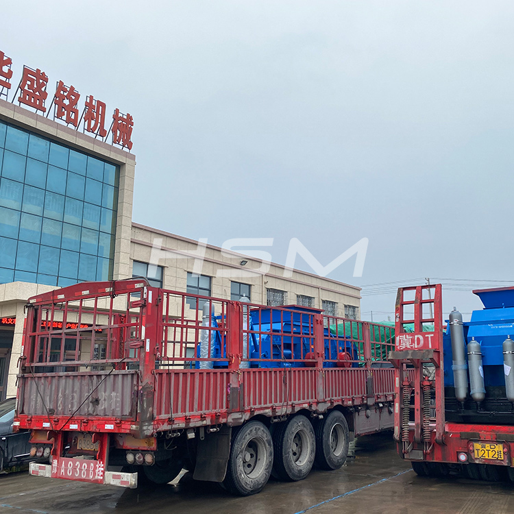 全液壓對輥制砂機(jī)